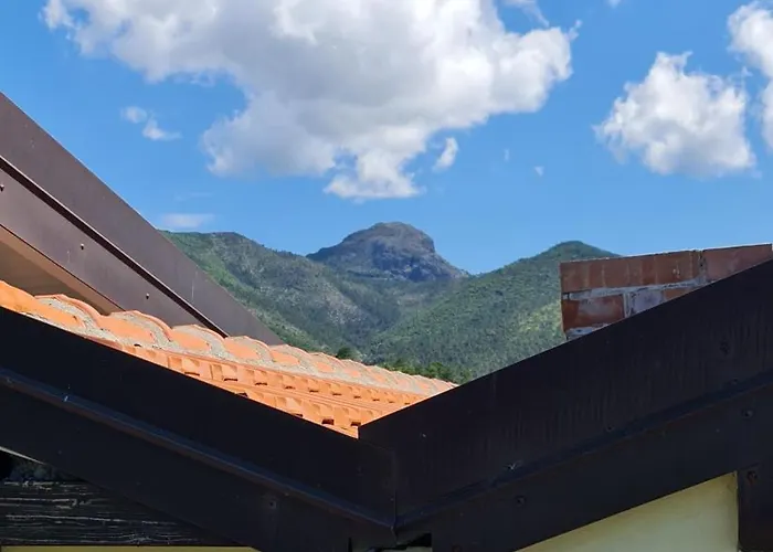 Bed & Breakfast La Vivenda 3*
