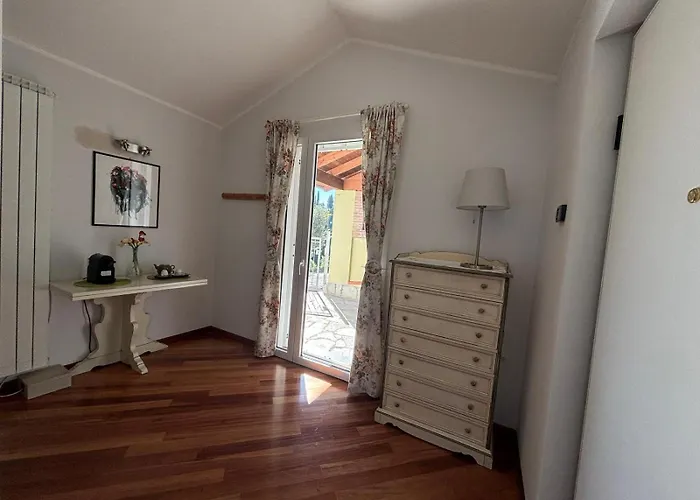 Bed & Breakfast La Vivenda 3*